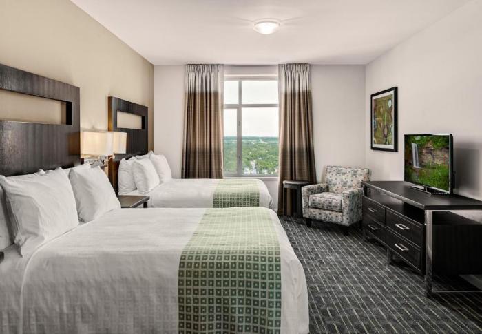 Broadway Plaza, Trademark Collection By Wyndham Rochester Room photo