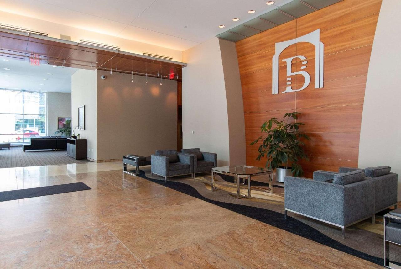 Broadway Plaza, Trademark Collection By Wyndham Rochester Exterior photo